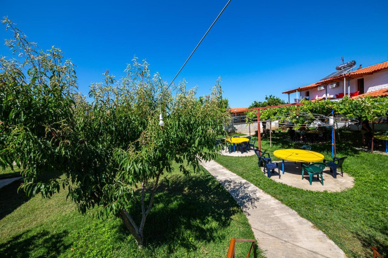 Guest House Luiza Borsh Exterior foto