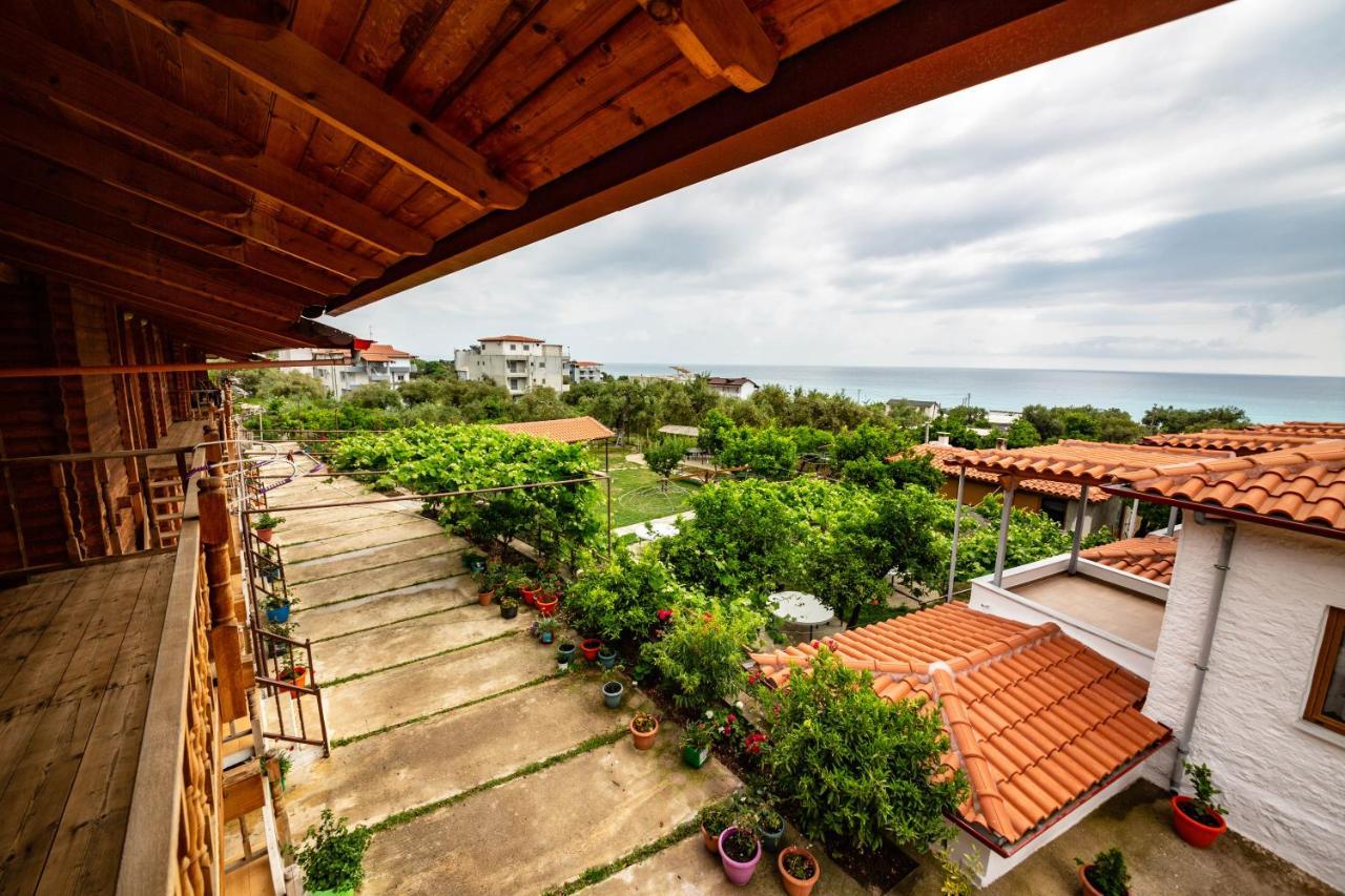 Guest House Luiza Borsh Exterior foto