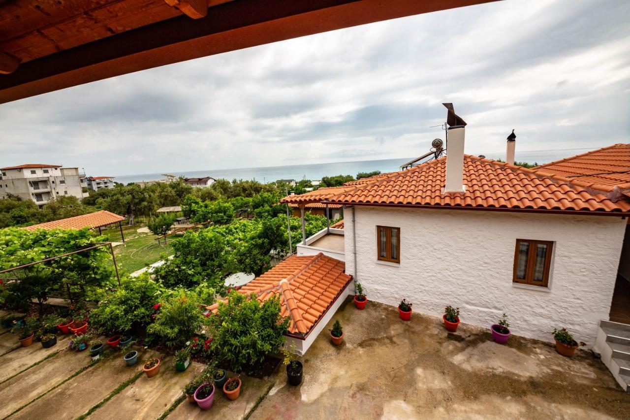 Guest House Luiza Borsh Exterior foto